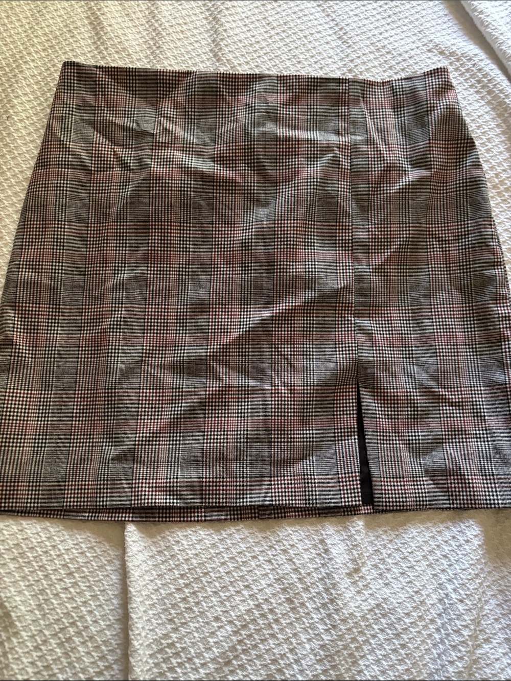 Women’s red and black plaid skirt